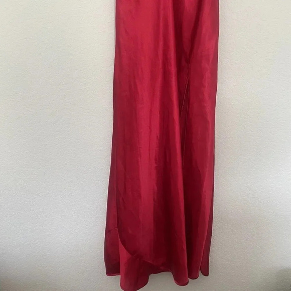 Victoria’s Secret Gold Label Size Small Red Satin Long Slip Dress Sleepwear - Picture 2 of 11